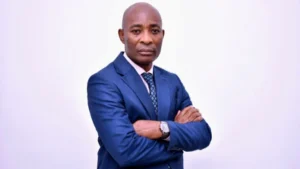 SUD-KIVU : À UVIRA, LE RETOUR TRIOMPHAL DE JEAN-JACQUES PURUSI SCELLE LA FIN DE L’OCCUPATION