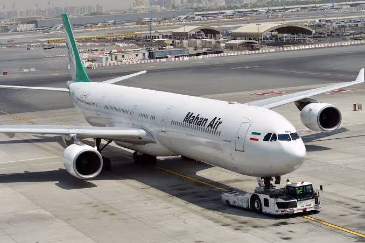 L’avion iranien atterrit à Sanaa brisant des années de blocus aérien sur le Yémen