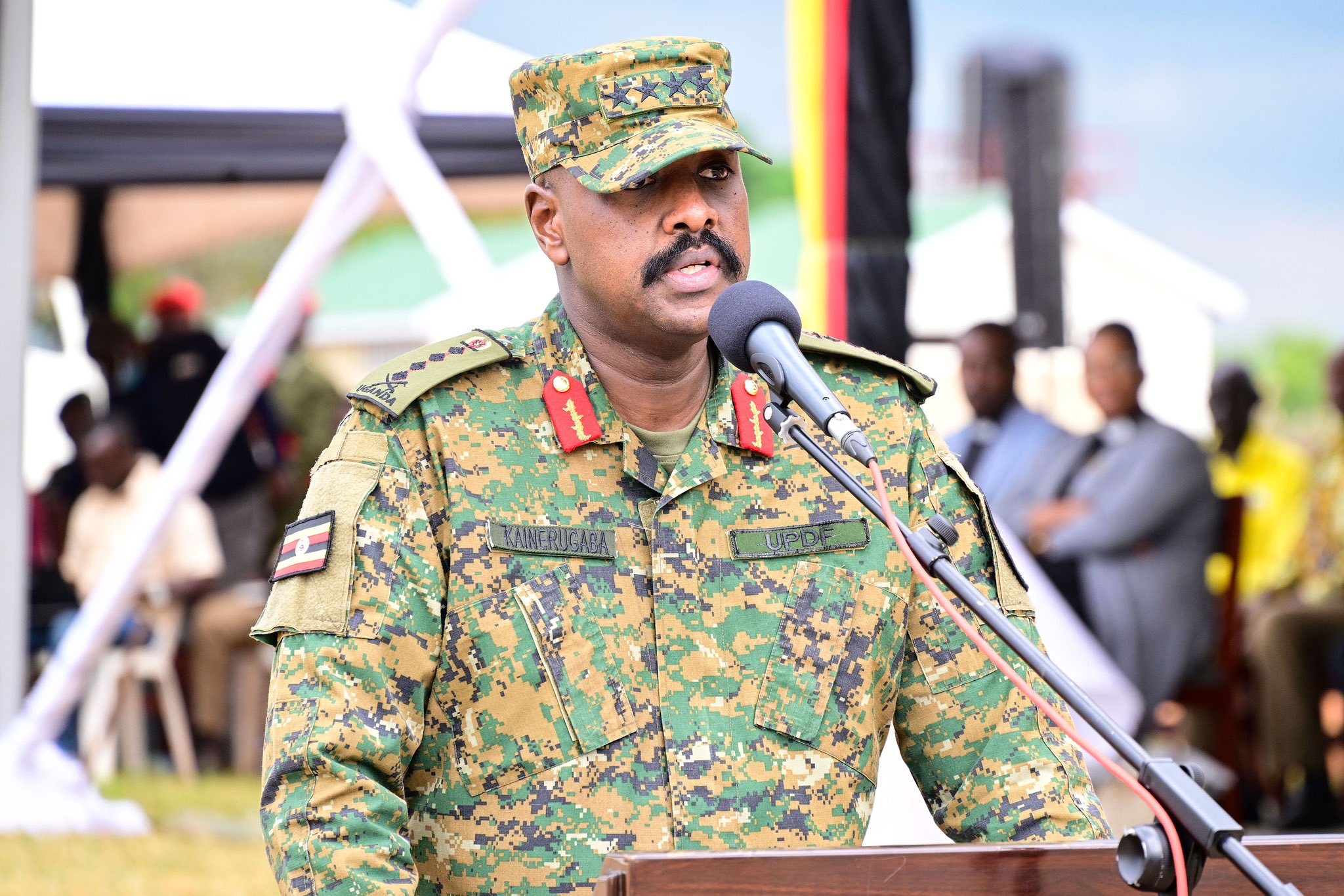 Ouganda : Muhoozi Kainerugaba somme les ressortissants turcs de quitter le pays