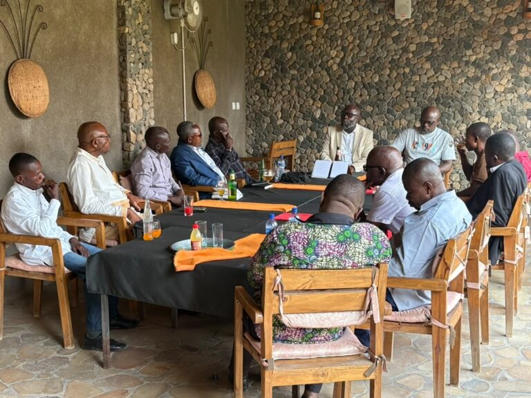 Bujumbura : le député national élu de Bukavu Patrick Salumu à l’écoute des Congolais de l’espace Lega réfugiés au Burundi