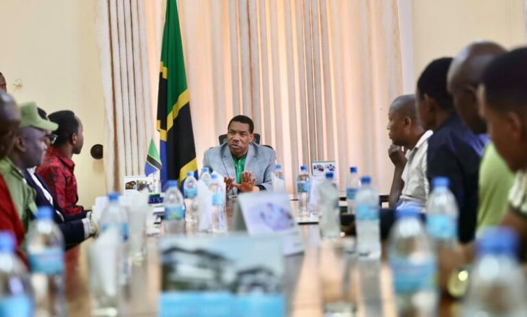 Tanzanie: Les représentants des chauffeurs de bus et de camions mettent fin à leur grève de deux jours après des discussions avec le Premier ministre Nchemba.
