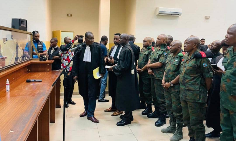 Haute Cour militaire : le général Tshiwewe conteste la qualité des enquêteurs du CNC